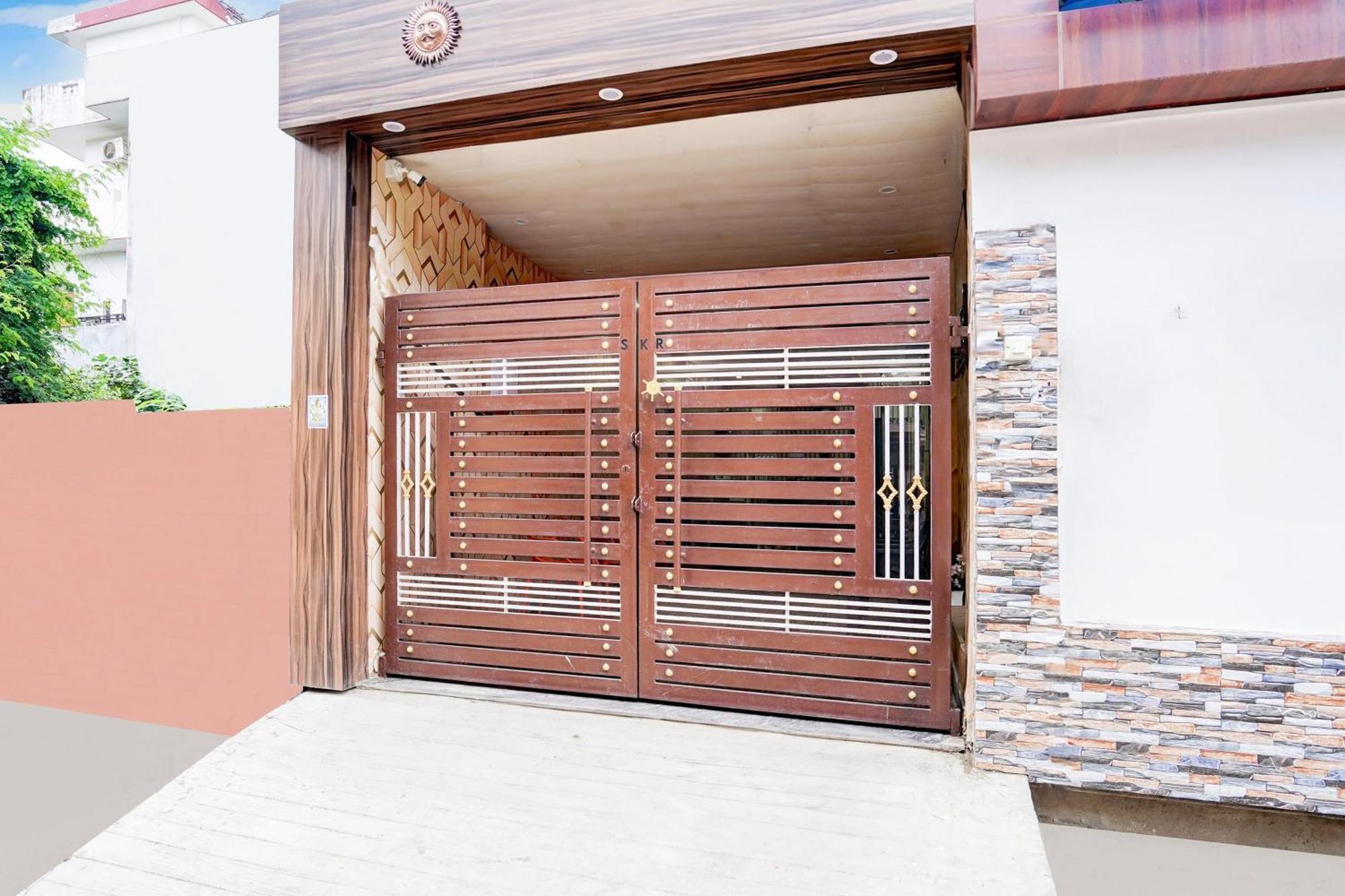 Super Hotel O Blw Kakarmatta Near Banaras Junction Varanasi Exterior foto
